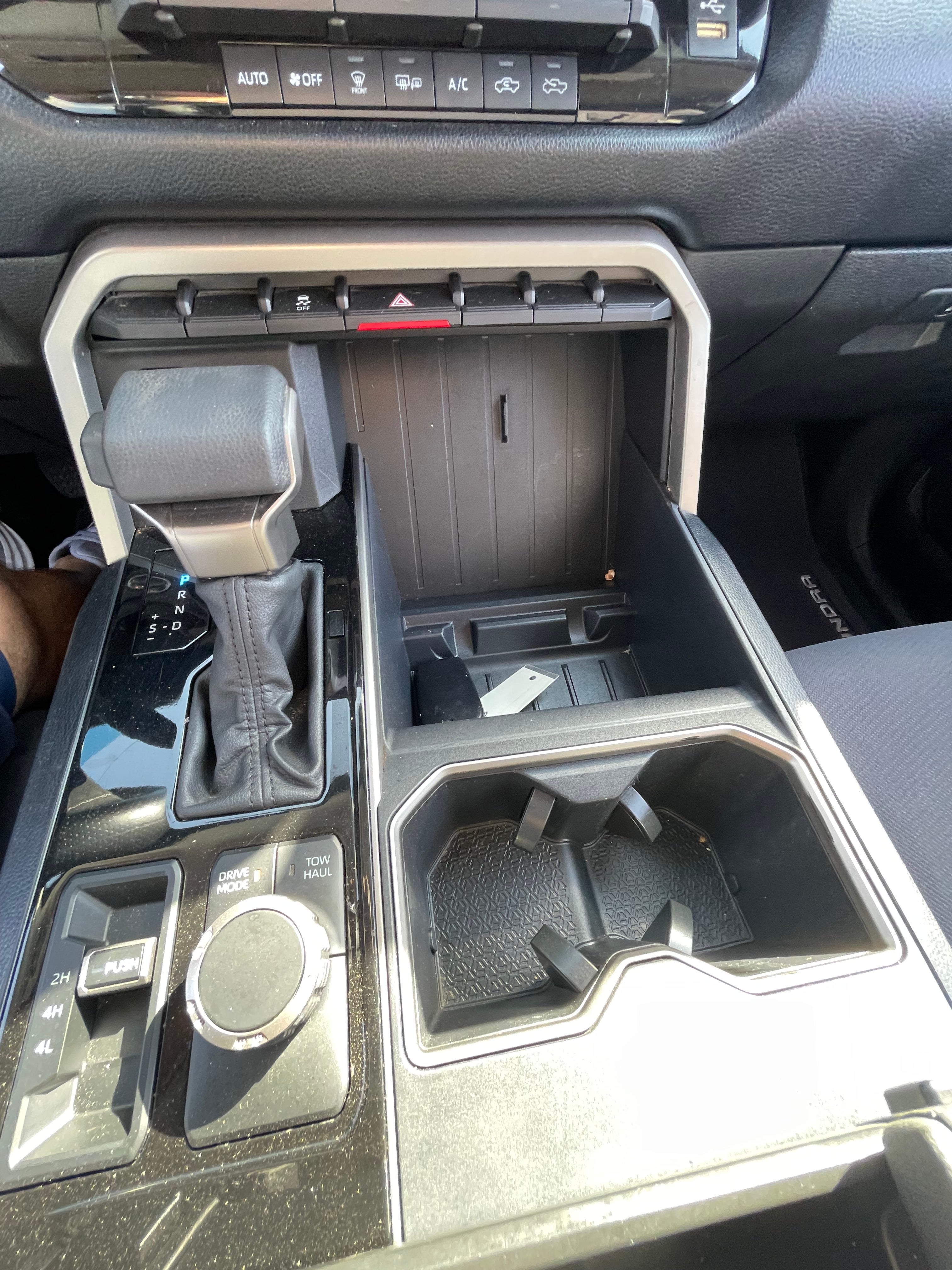 2023 Toyota Tundra 4WD SR5